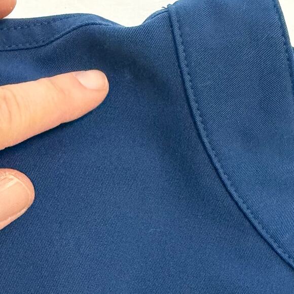 Figs Rafaela scrub top "Deep Reef" blue sz M PO #2918 loose fit nurse capped slv - Picture 4 of 10